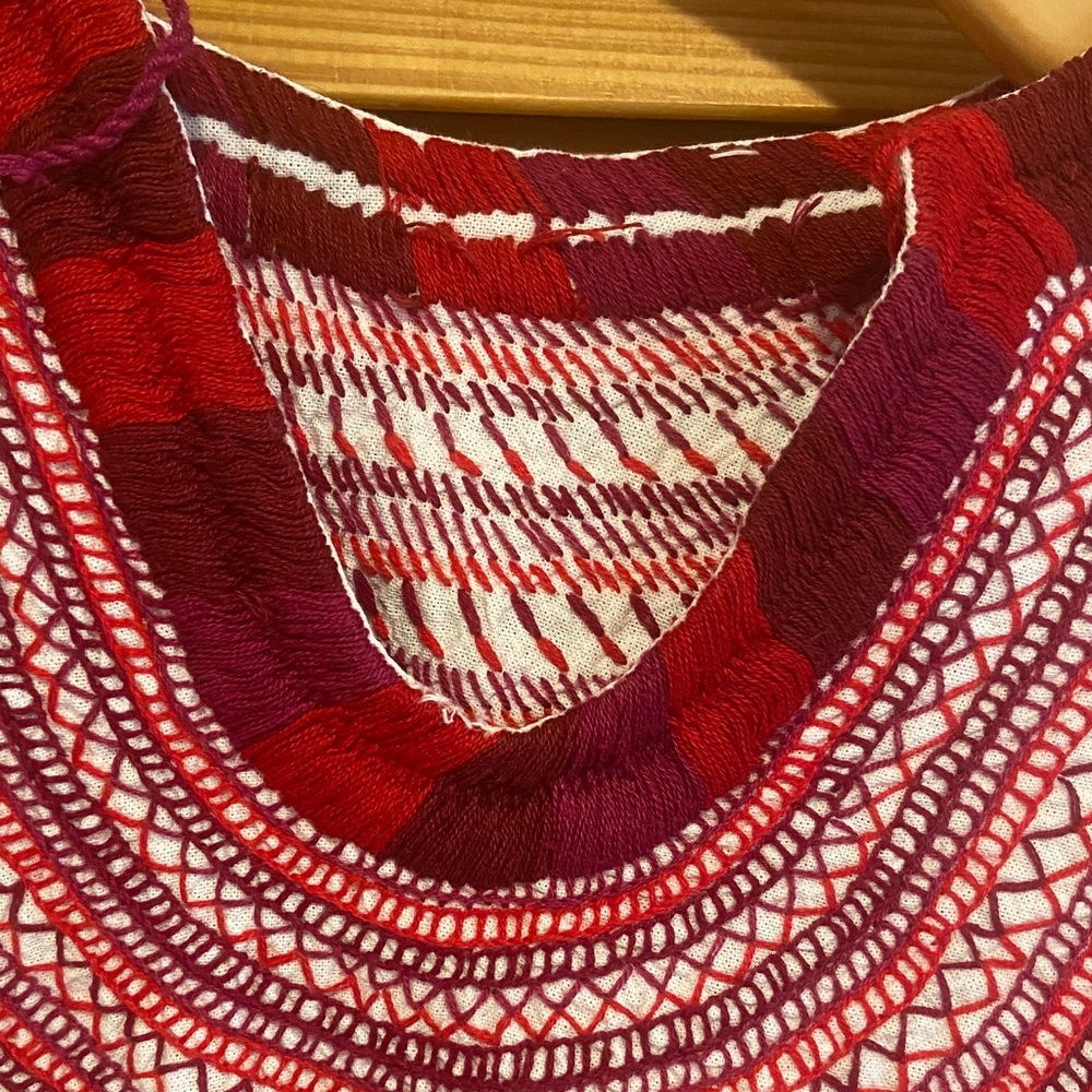 Hand Embroidered Red and White Women's Top - Picture 7 of 7